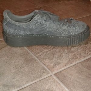 Puma gray elemental suede platform sneakers